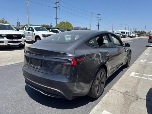 2024 Tesla Model 3 Base