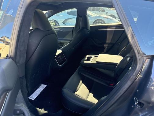 2021 Tesla Model S Long Range