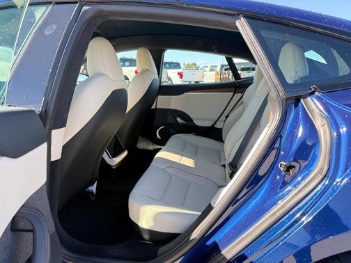 2021 Tesla Model S Plaid