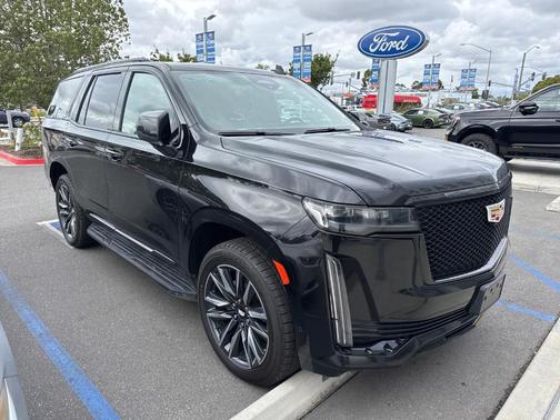 2023 Cadillac Escalade Sport