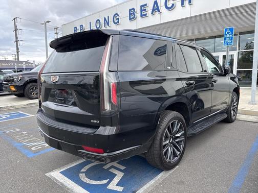 2023 Cadillac Escalade Sport