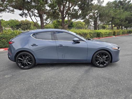 2021 Mazda Mazda3 FWD w/Premium Package