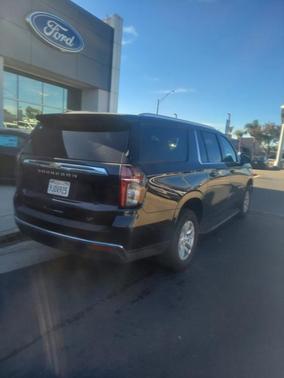 2024 Chevrolet Suburban LT