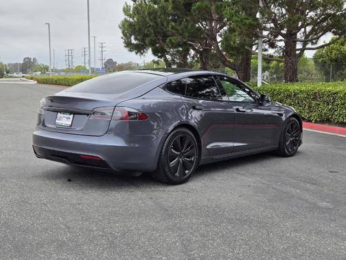 2021 Tesla Model S Long Range