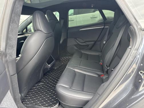 2021 Tesla Model S Long Range