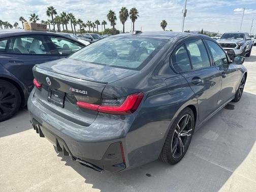 2023 BMW M340 i