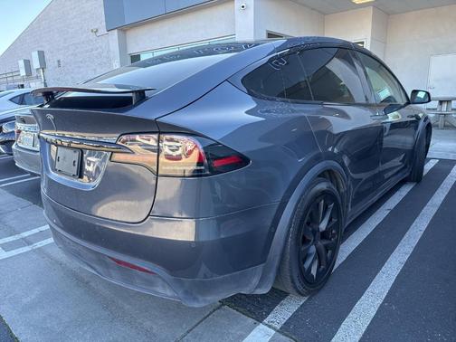 2023 Tesla Model X Standard Range