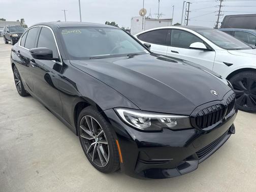 2020 BMW 330 i