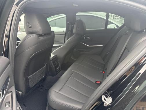 2020 BMW 330 i