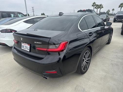 2020 BMW 330 i