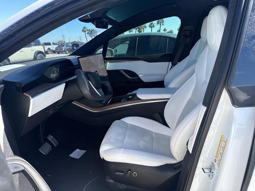 2022 Tesla Model X Base