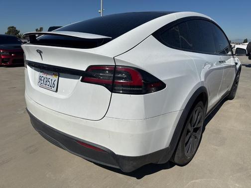 2022 Tesla Model X Base