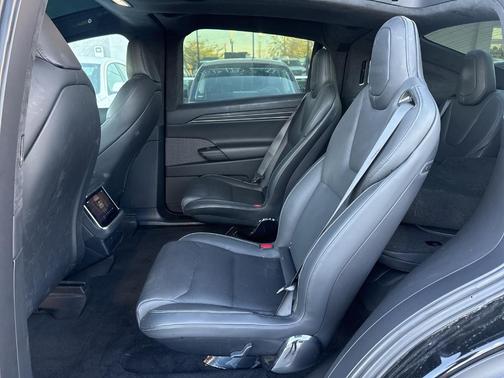 2023 Tesla Model X Plaid