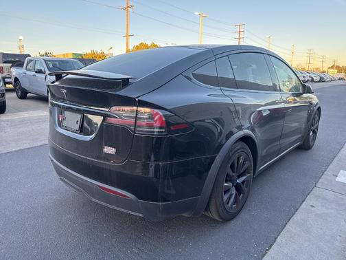 2023 Tesla Model X Plaid