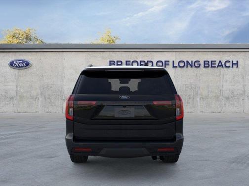 Agate Black Metallic 2026 Ford Expedition Tremor