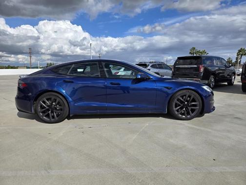 2021 Tesla Model S Plaid