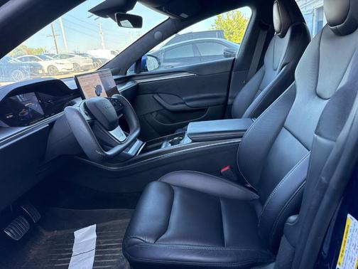 2021 Tesla Model S Plaid