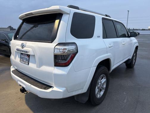2022 Toyota 4Runner SR5