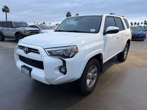 2022 Toyota 4Runner SR5