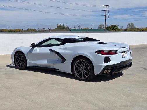 2023 Chevrolet Corvette Stingray w/1LT