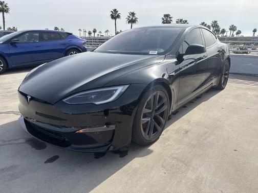 2022 Tesla Model S Plaid