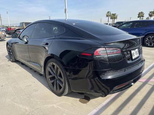 2022 Tesla Model S Plaid