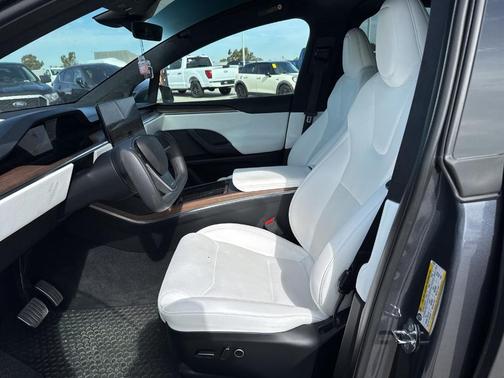 Gray 2023 Tesla Model X Standard Range