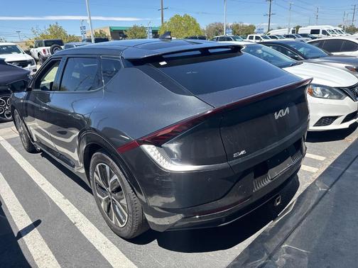 2023 Kia EV6 Wind