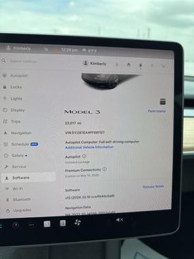 2023 Tesla Model 3 Base