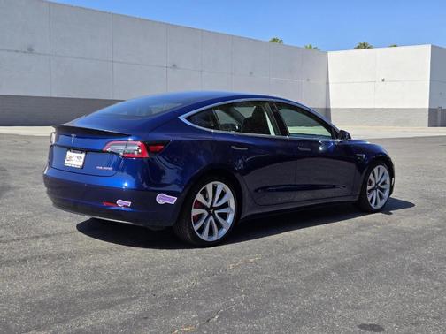 2018 Tesla Model 3 Performance
