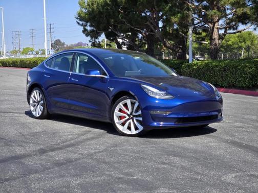 2018 Tesla Model 3 Performance