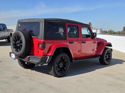 2022 Jeep Wrangler Unlimited 4xe Sahara