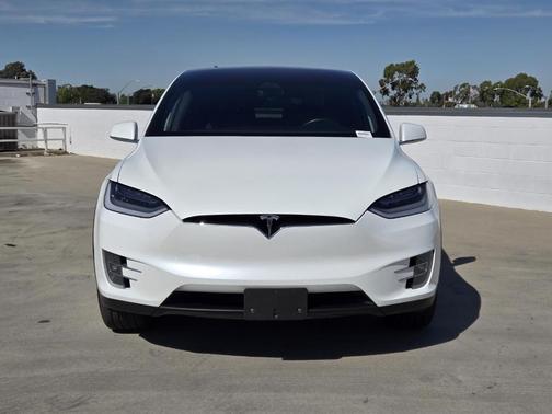 2020 Tesla Model X Long Range