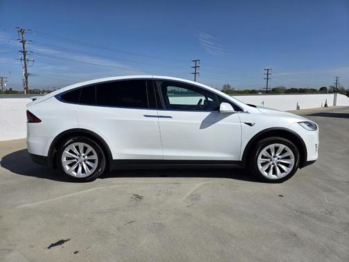 2020 Tesla Model X Long Range