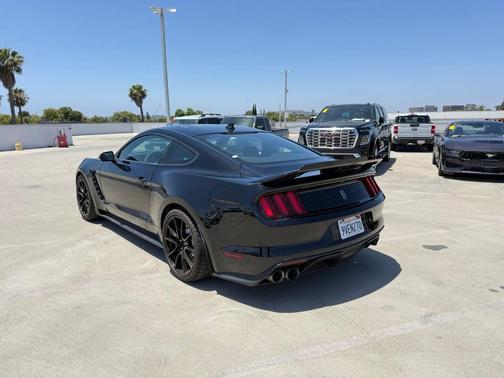 Shadow Black 2020 Ford Shelby GT350 Base