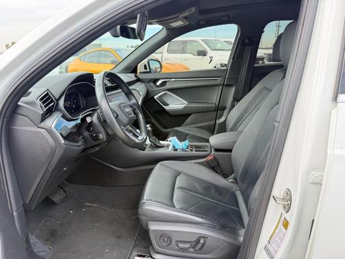 2021 Audi Q3 45 S line Premium