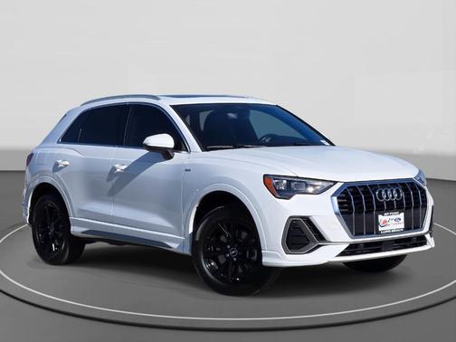 2021 Audi Q3 45 S line Premium