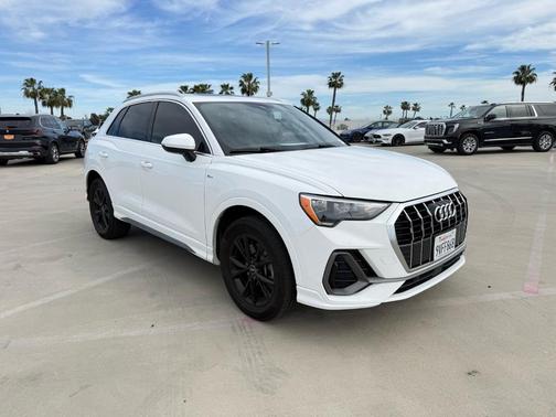 2021 Audi Q3 45 S line Premium