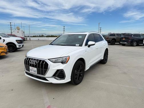 2021 Audi Q3 45 S line Premium