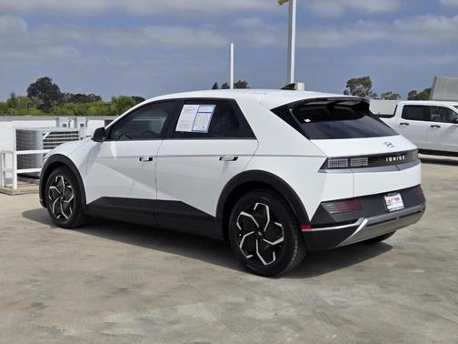 White 2024 Hyundai IONIQ 5 SEL
