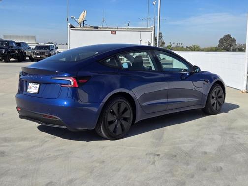 2025 Tesla Model 3 Long Range