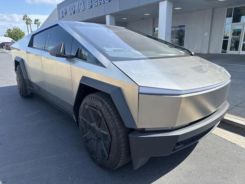 2024 Tesla Cybertruck Cyberbeast