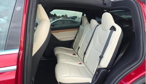 2020 Tesla Model X Long Range