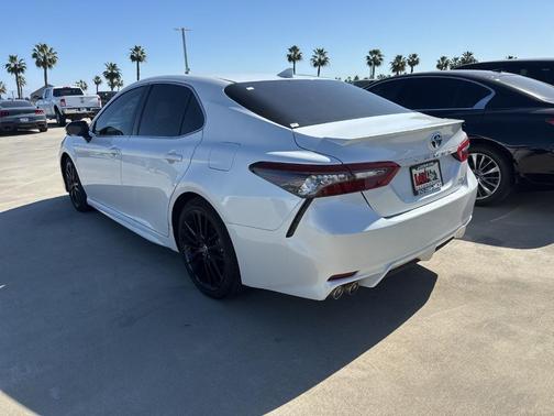 2021 Toyota Camry Hybrid XSE