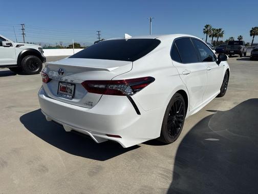 2021 Toyota Camry Hybrid XSE