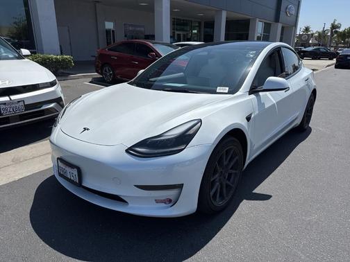 2022 Tesla Model 3 Long Range