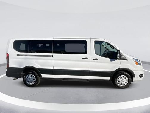 2022 Ford Transit-350 XLT