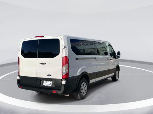 2022 Ford Transit-350 XLT