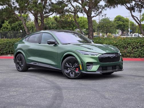 2025 Ford Mustang Mach-E GT