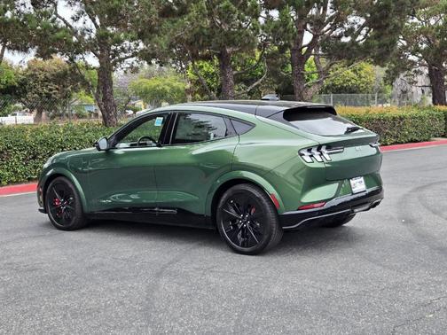 2025 Ford Mustang Mach-E GT